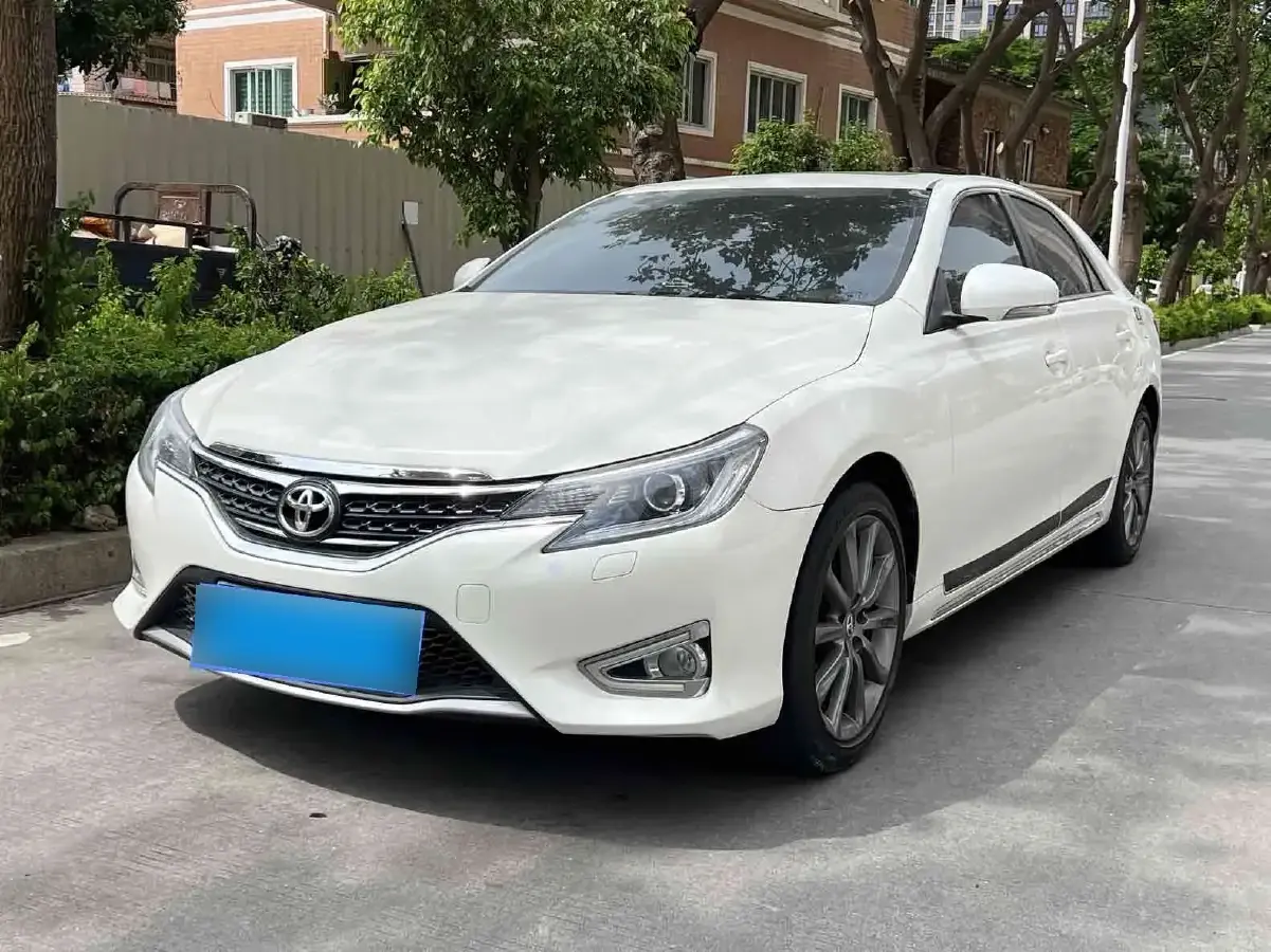 2013 Toyota Reiz 2.5L 193HP V6 6AT