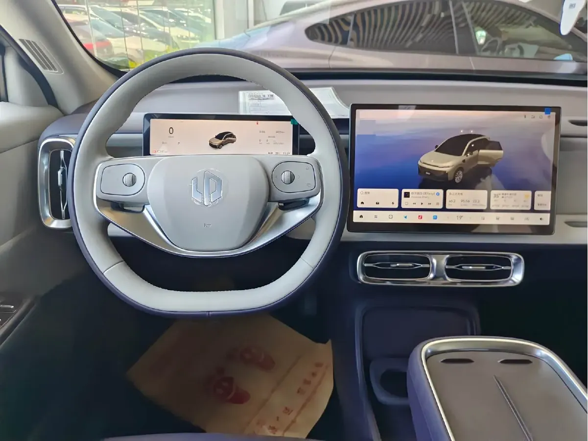 2025 Leapmotor B10 BEV 56.2KWH,autocango,china used car exporter,china ev exporter,chinese used car exporter,chinese used ev exporter