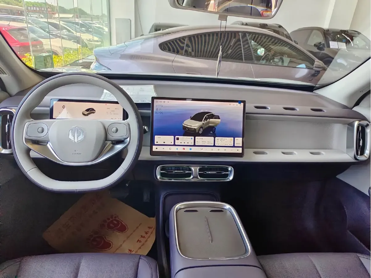 2025 Leapmotor B10 BEV 56.2KWH,autocango,china used car exporter,china ev exporter,chinese used car exporter,chinese used ev exporter