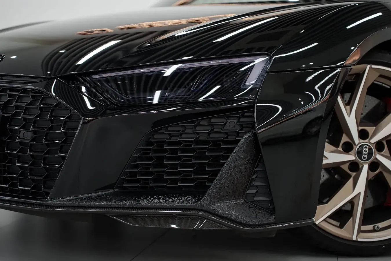 2021 Audi R8 5.2L 620HP V10 7DCT,autocango,china used car exporter,china ev exporter,chinese used car exporter,chinese used ev exporter