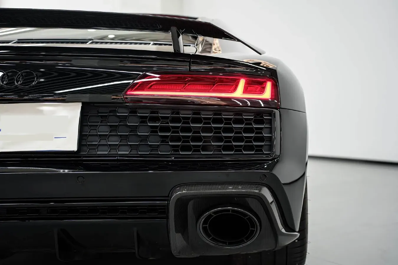 2021 Audi R8 5.2L 620HP V10 7DCT,autocango,china used car exporter,china ev exporter,chinese used car exporter,chinese used ev exporter