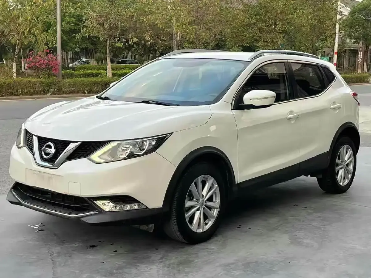 2016 Nissan Qashqai 2.0L 150HP L4 CVT