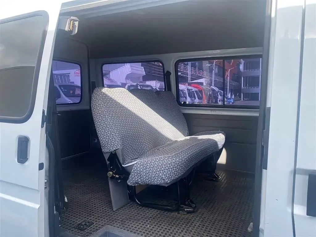 2013 Ford Classic Transit 2.8T 108HP L4 5MT,autocango,china used car exporter,china ev exporter,chinese used car exporter,chinese used ev exporter