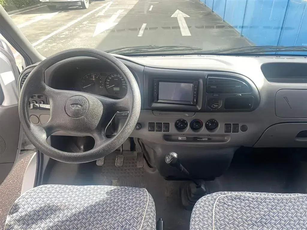 2013 Ford Classic Transit 2.8T 108HP L4 5MT,autocango,china used car exporter,china ev exporter,chinese used car exporter,chinese used ev exporter