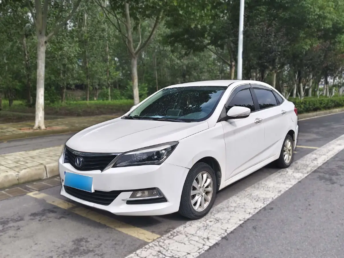 2015 ChangAn Alsvin V7 1.6L 124HP L4 5MT