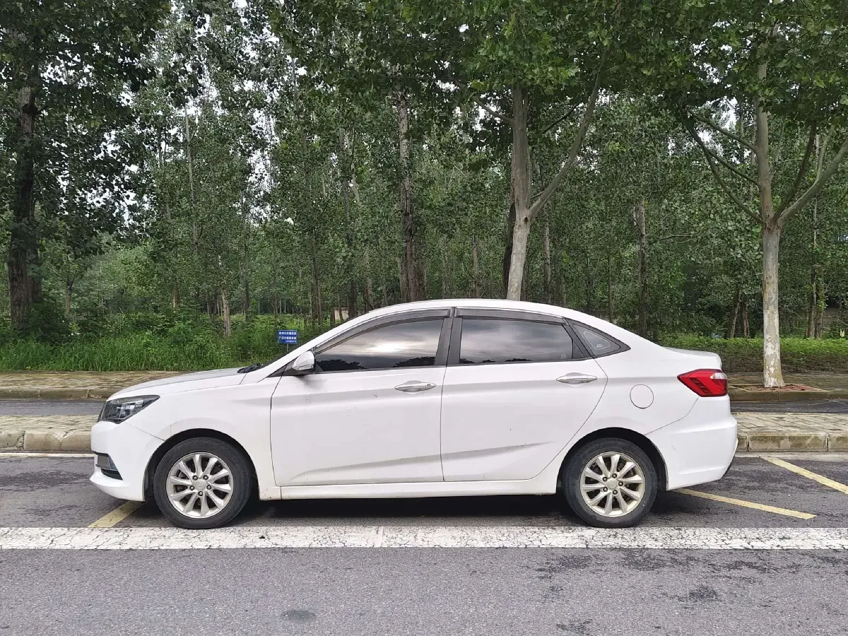 2015 ChangAn Alsvin V7 1.6L 124HP L4 5MT,autocango,china used car exporter,china ev exporter,chinese used car exporter,chinese used ev exporter