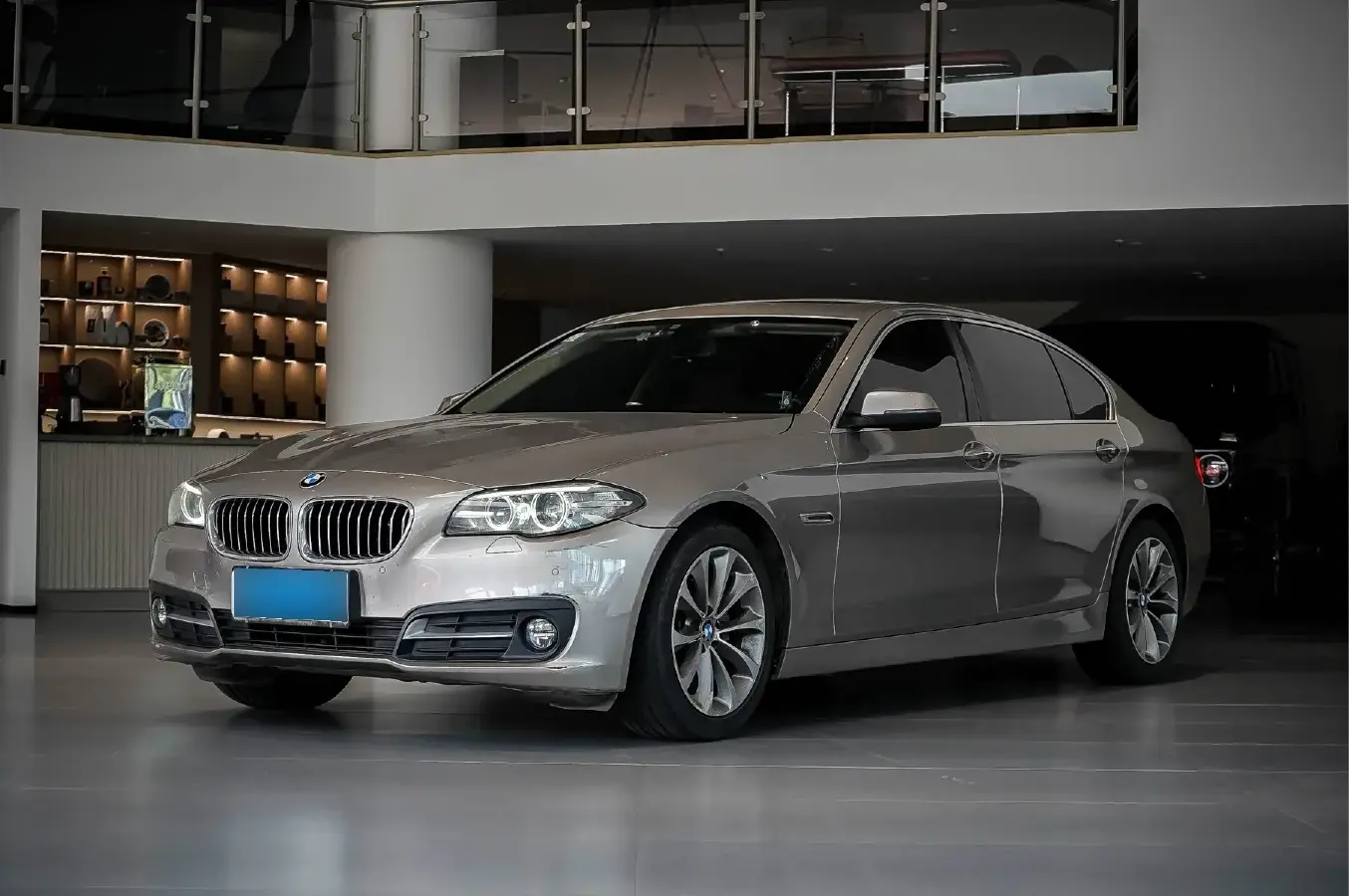 2017 BMW 5 Series 2.0T 218HP L4 8AT