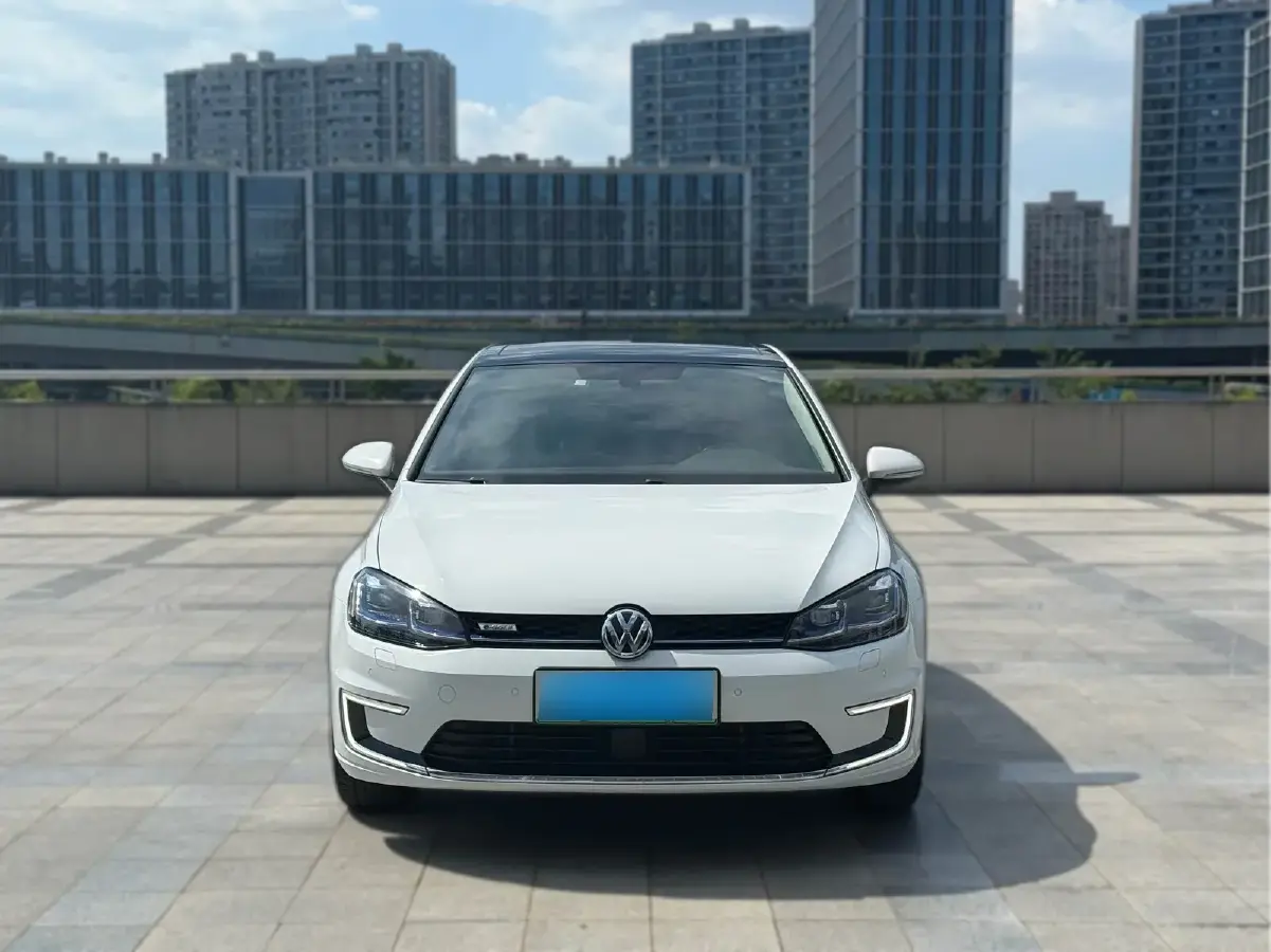 2020 Volkswagen Golf BEV 40KWH