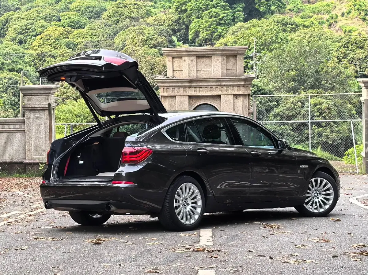 2014 BMW 5 Series GT 3.0T 306HP L6 8AT,autocango,china used car exporter,china ev exporter,chinese used car exporter,chinese used ev exporter