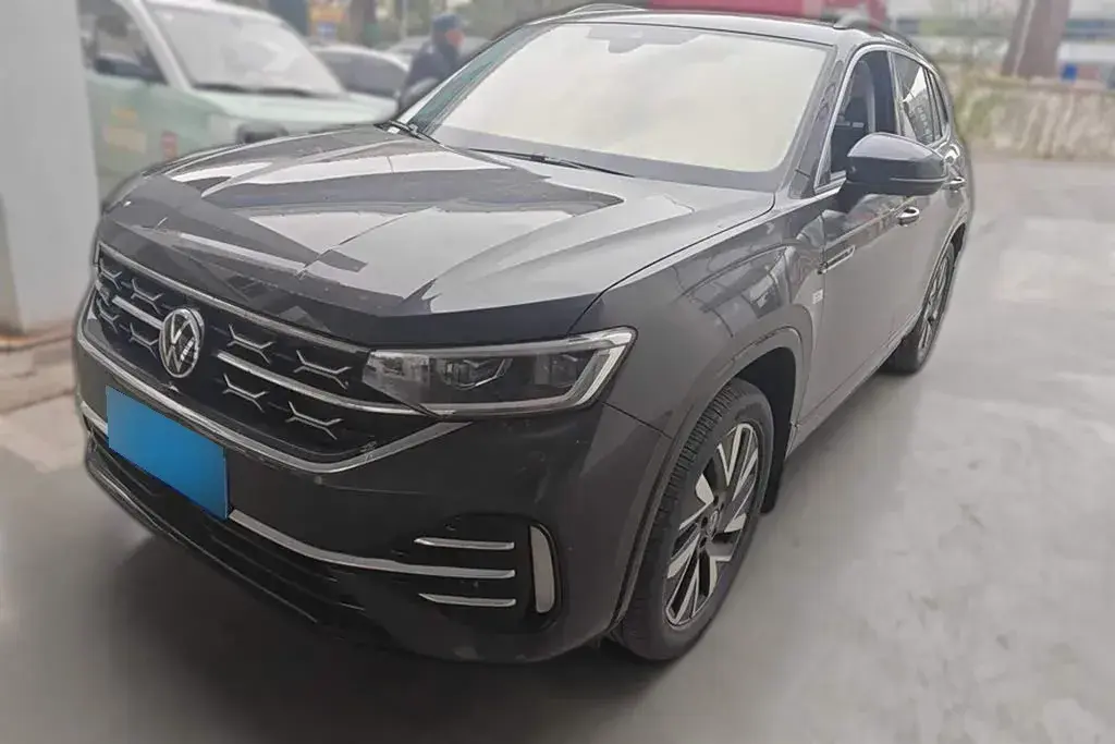 2024 Volkswagen Tayron 2.0T 186HP L4 7DCT