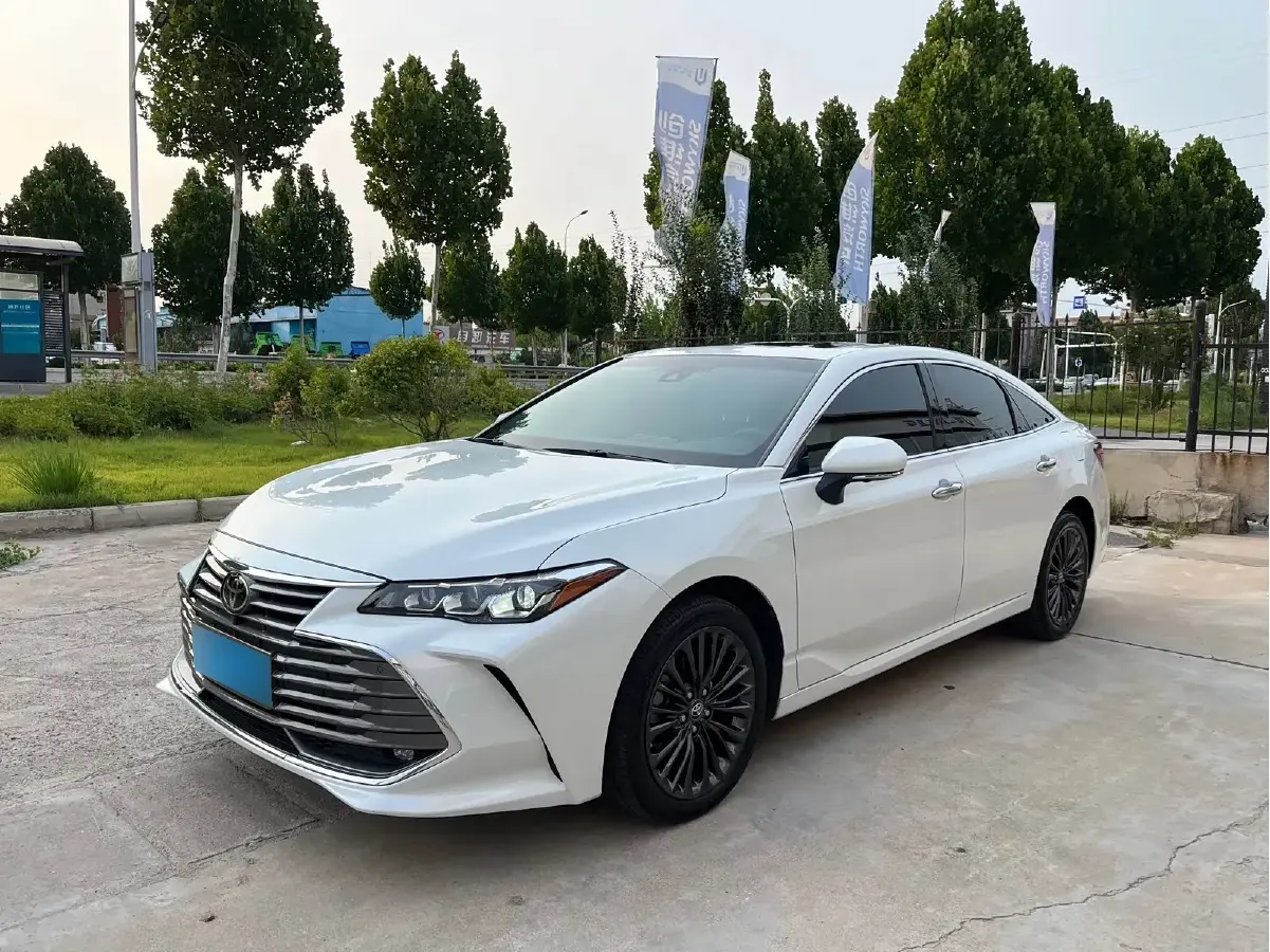 2019 Toyota Avalon 2.0L 178HP L4 CVT