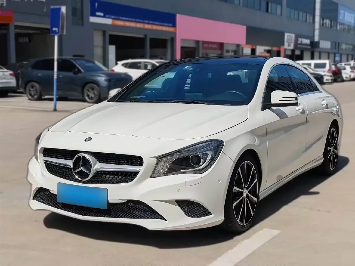 2015 Mercedes-Benz CLA Class 1.6T 156HP L4 7DCT