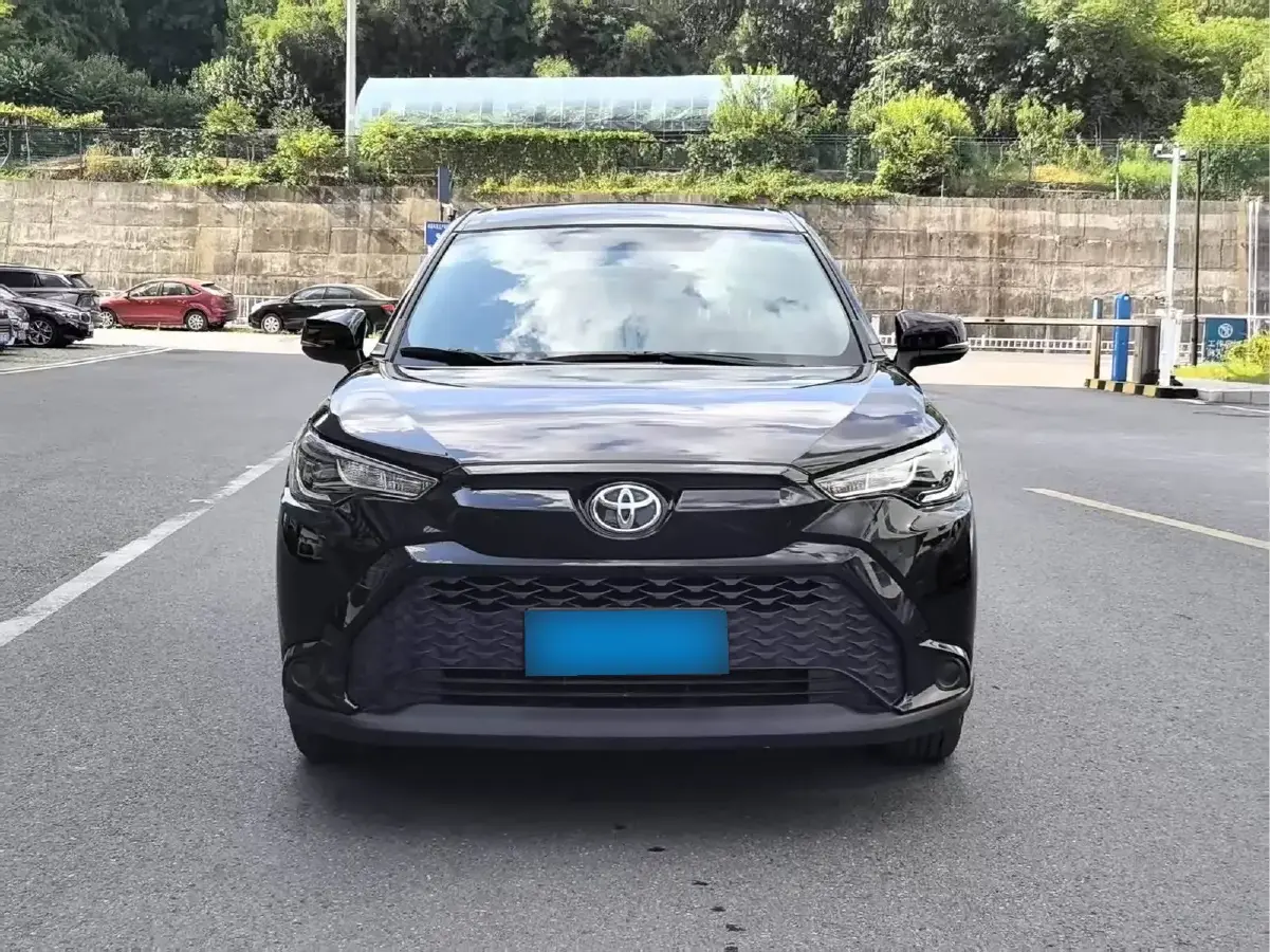 2023 Toyota Frontlander 2.0L 171HP L4 CVT
