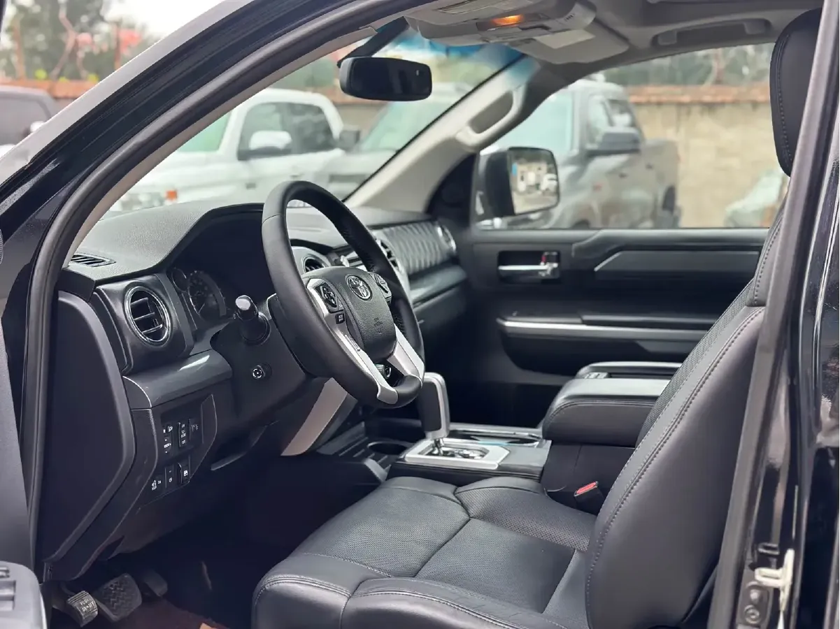 2014 Toyota Tundra 5.7L 386HP V8 6AT,autocango,china used car exporter,china ev exporter,chinese used car exporter,chinese used ev exporter