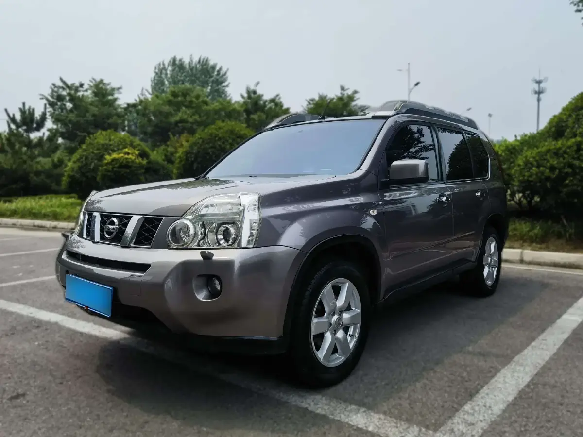 2010 Nissan X-Trail 2.5L 184HP L4 CVT