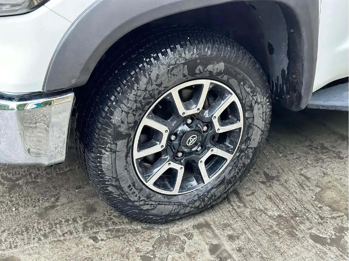 2014 Toyota Tundra 5.7L 386HP V8 6AT,autocango,china used car exporter,china ev exporter,chinese used car exporter,chinese used ev exporter