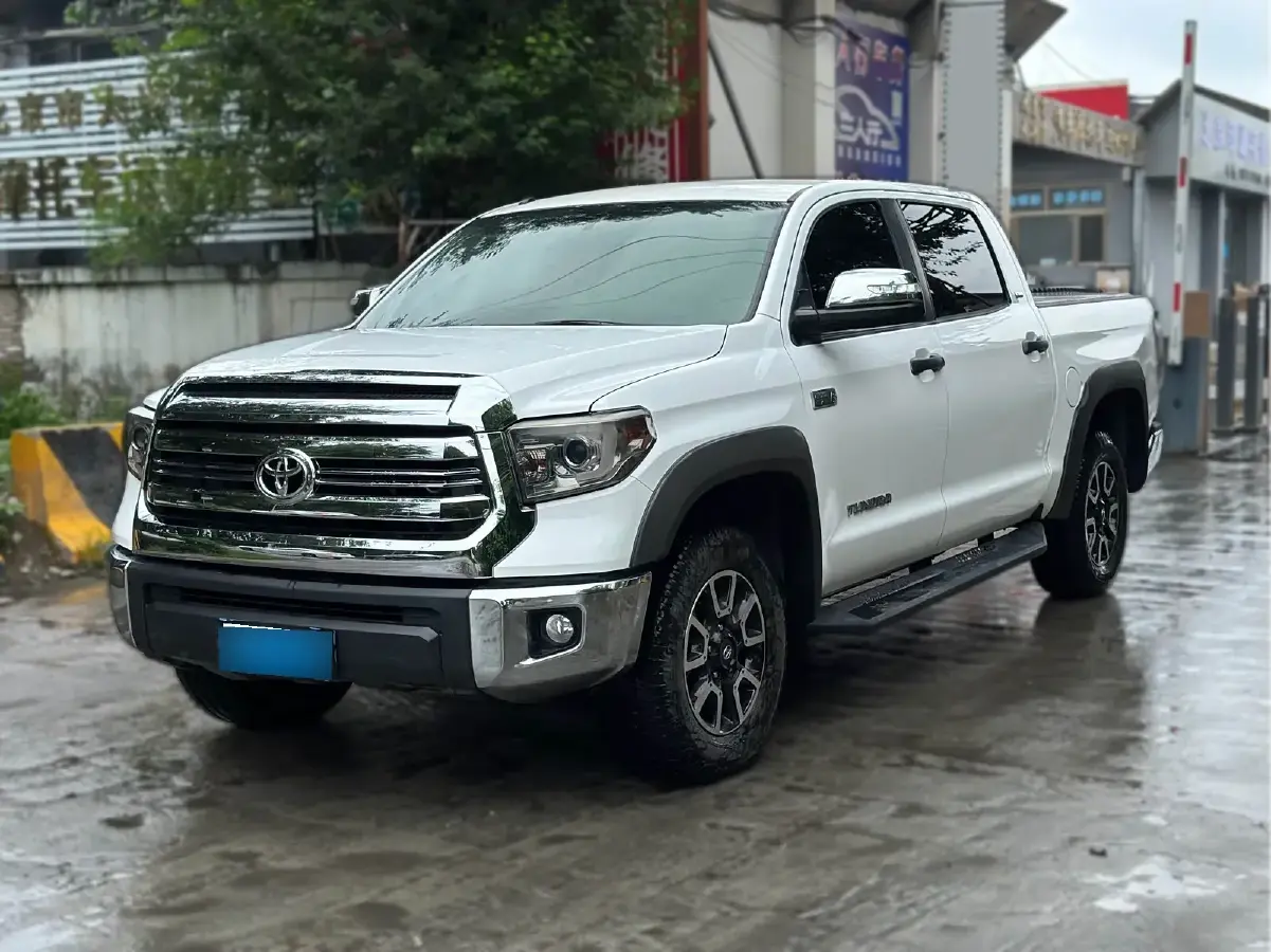 2014 Toyota Tundra 5.7L 386HP V8 6AT