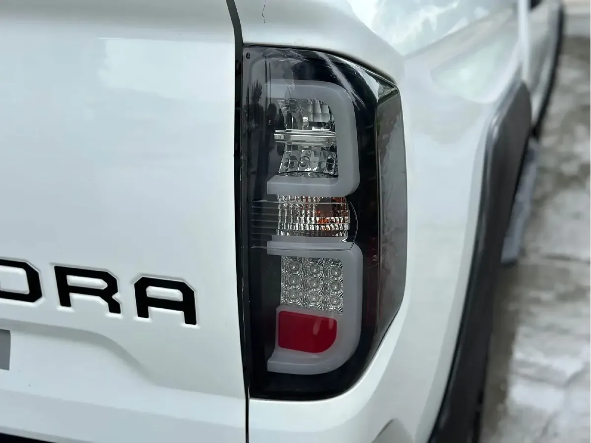 2014 Toyota Tundra 5.7L 386HP V8 6AT,autocango,china used car exporter,china ev exporter,chinese used car exporter,chinese used ev exporter