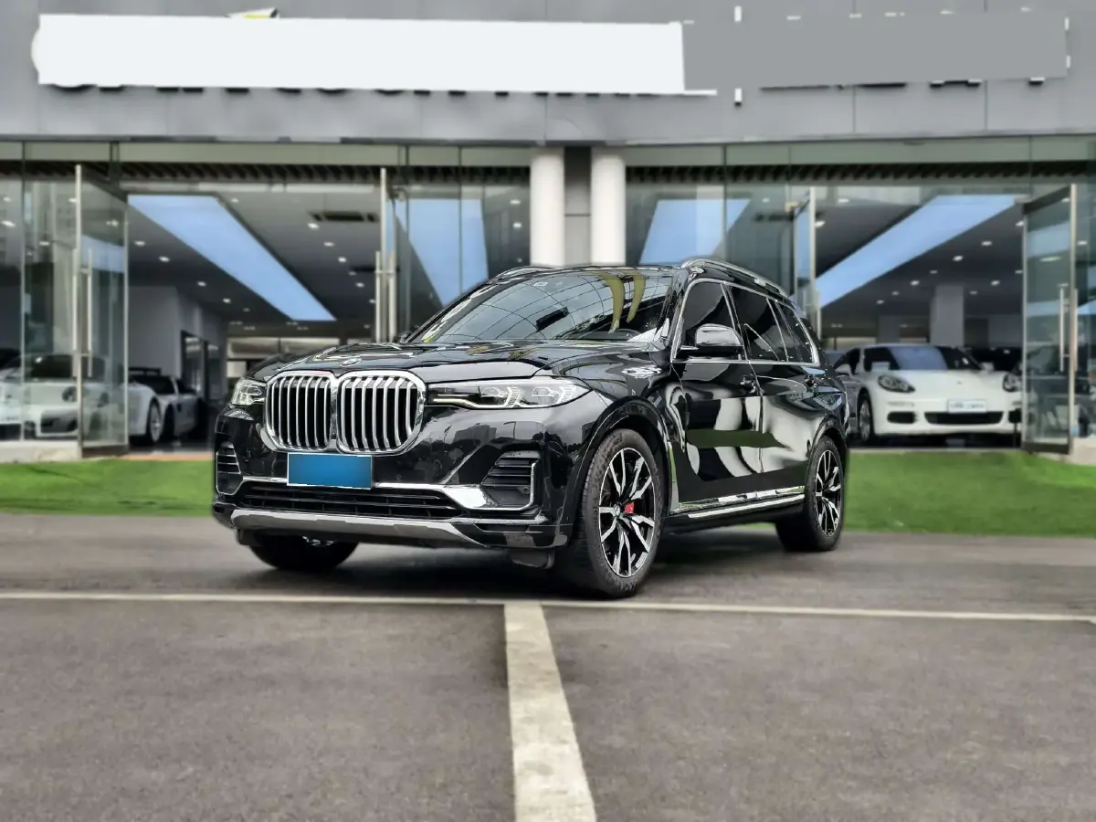 2022 BMW X7 3.0T 340HP L6 8AT