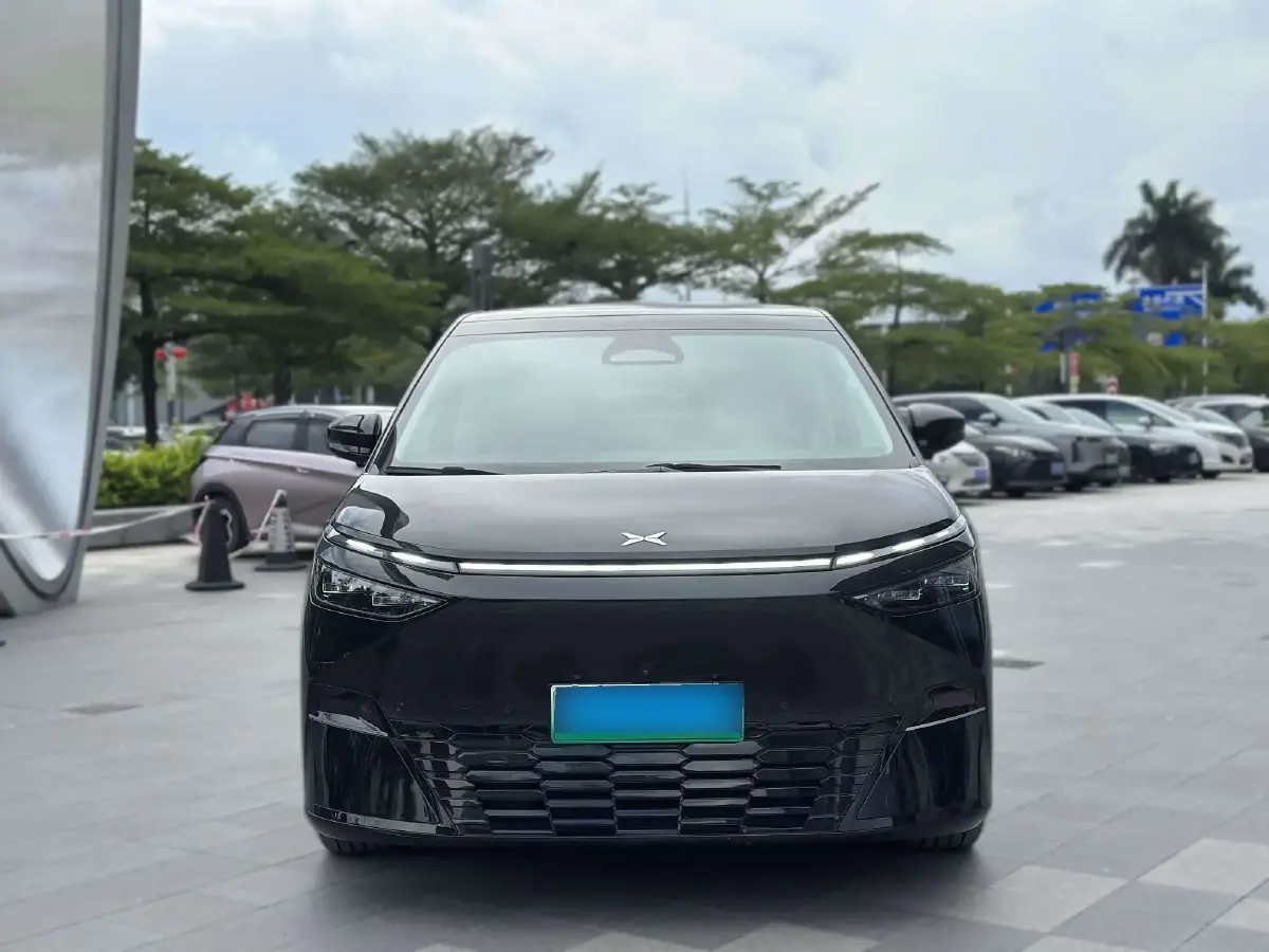 2024 Xpeng X9 BEV 101.5KWH