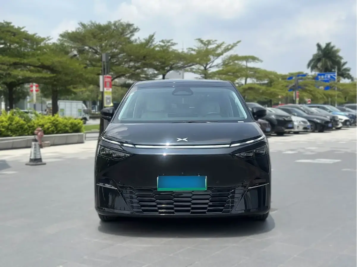 2024 Xpeng X9 BEV 101.5KWH