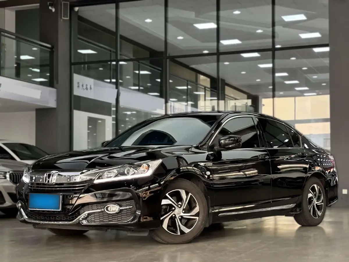 2016 Honda Accord 2.0L 155HP L4 CVT