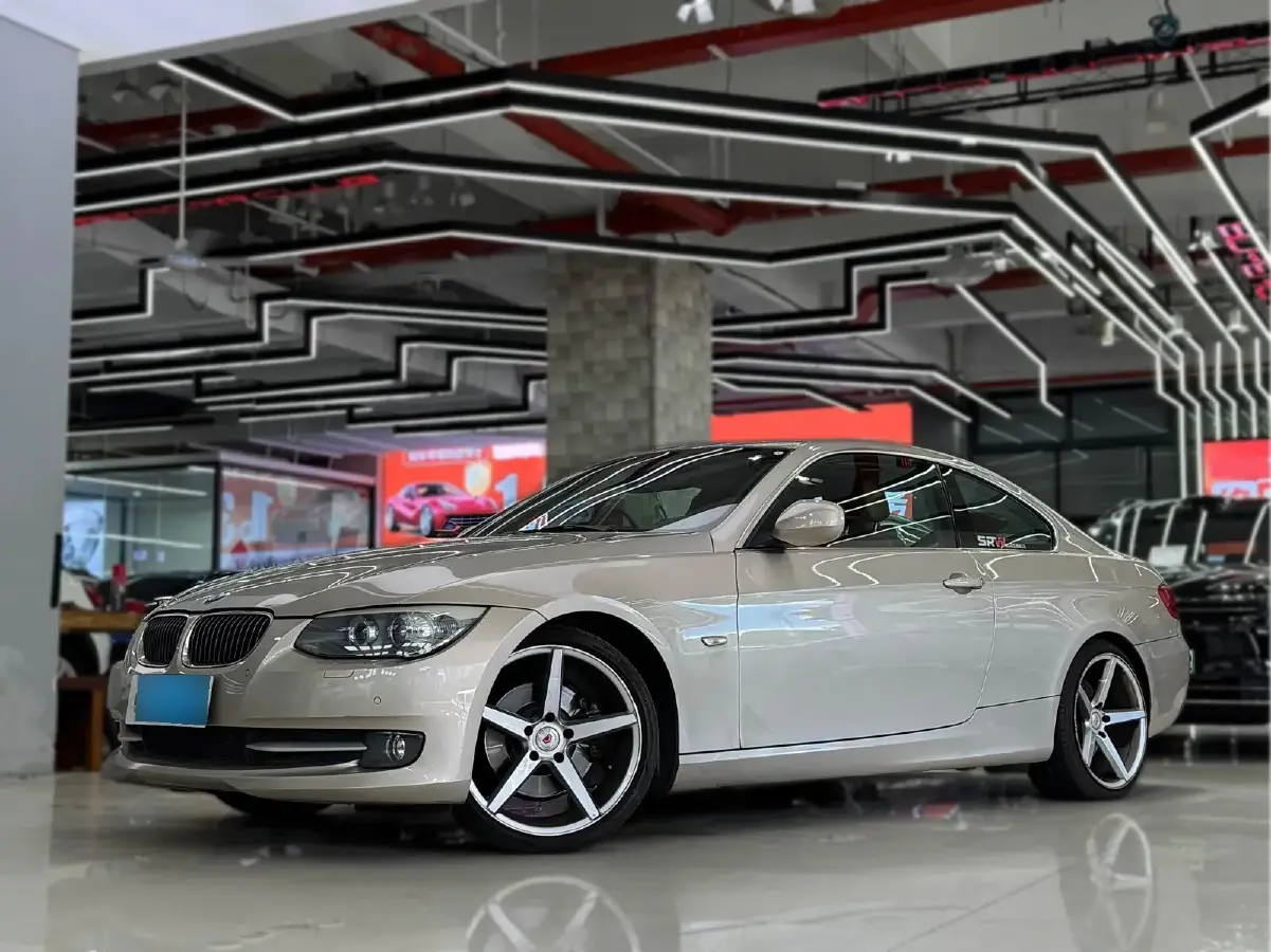 2011 BMW 3 Series 3.0L 258HP L6 6AT