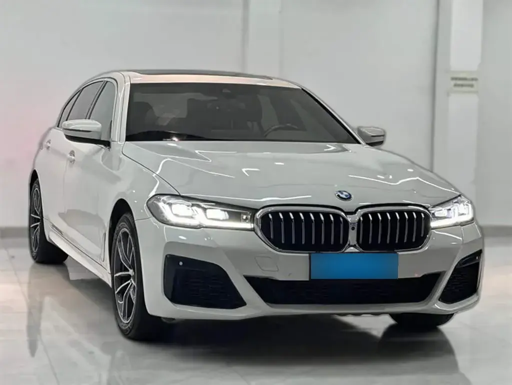 2021 BMW 5 Series 2.0T 184HP L4 8AT