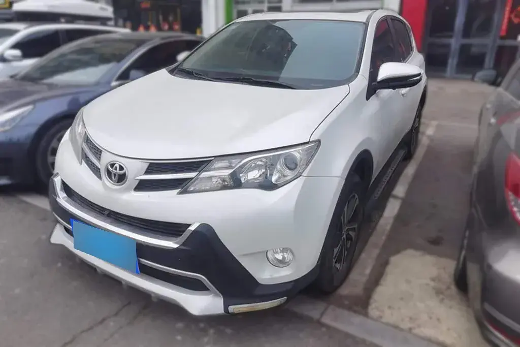 2015 Toyota RAV4 2.0L 147HP L4 CVT