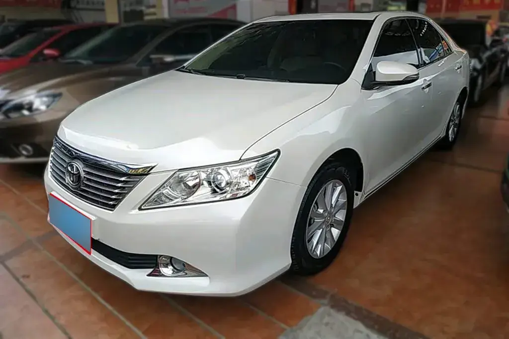 2013 Toyota Camry 2.0L 148HP L4 4AT