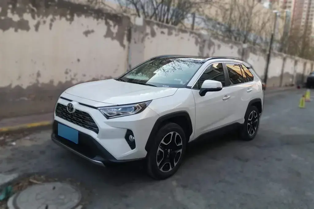 2020 Toyota RAV4 2.0L 171HP L4 CVT