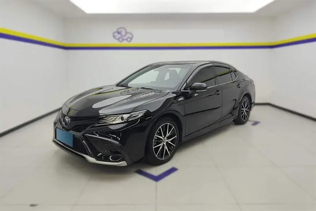2021 Toyota Camry 2.5L 209HP L4 8AT