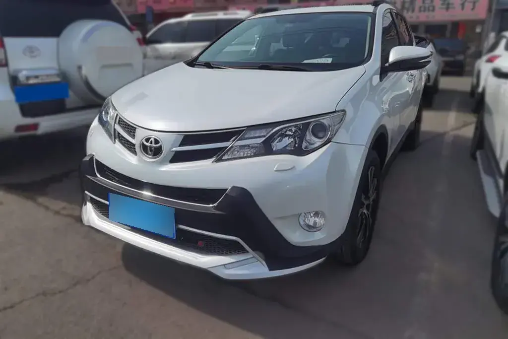 2015 Toyota RAV4 2.5L 180HP L4 6AT