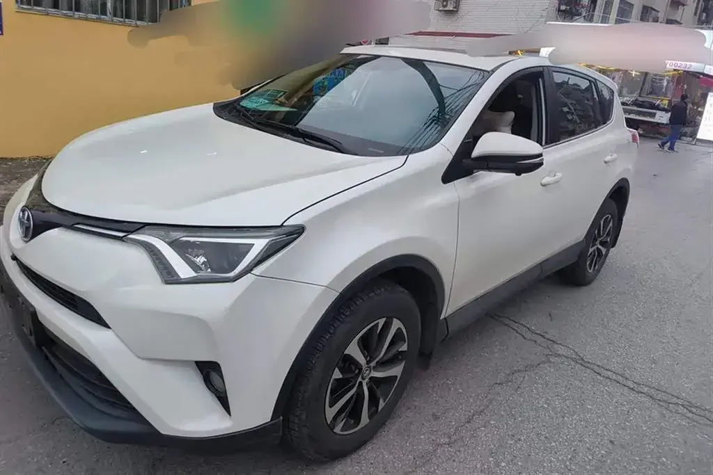 2019 Toyota RAV4 2.0L 151HP L4 CVT