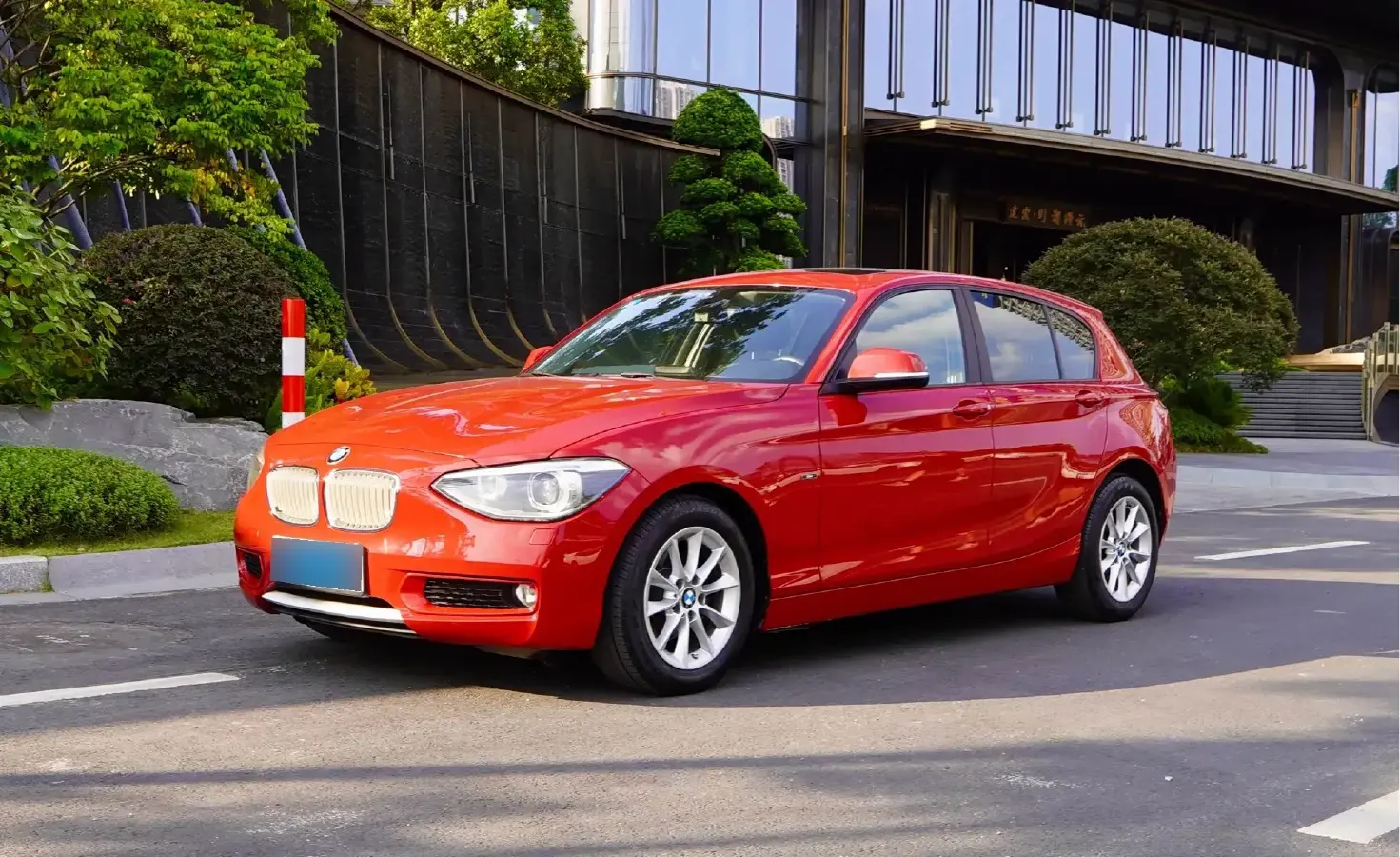 2013 BMW 1 Series 1.6T 136HP L4 8AT