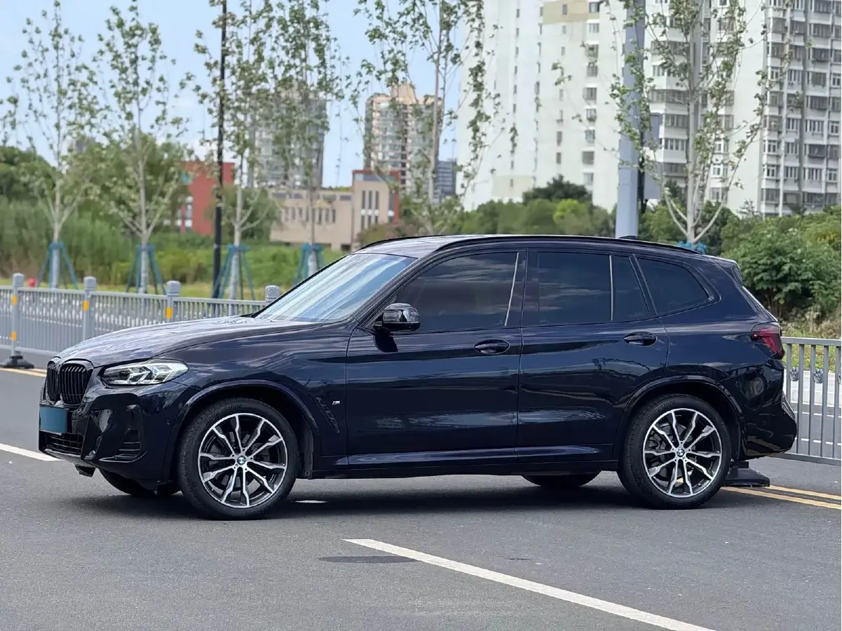 2022 BMW X3 2.0T 252HP L4 8AT