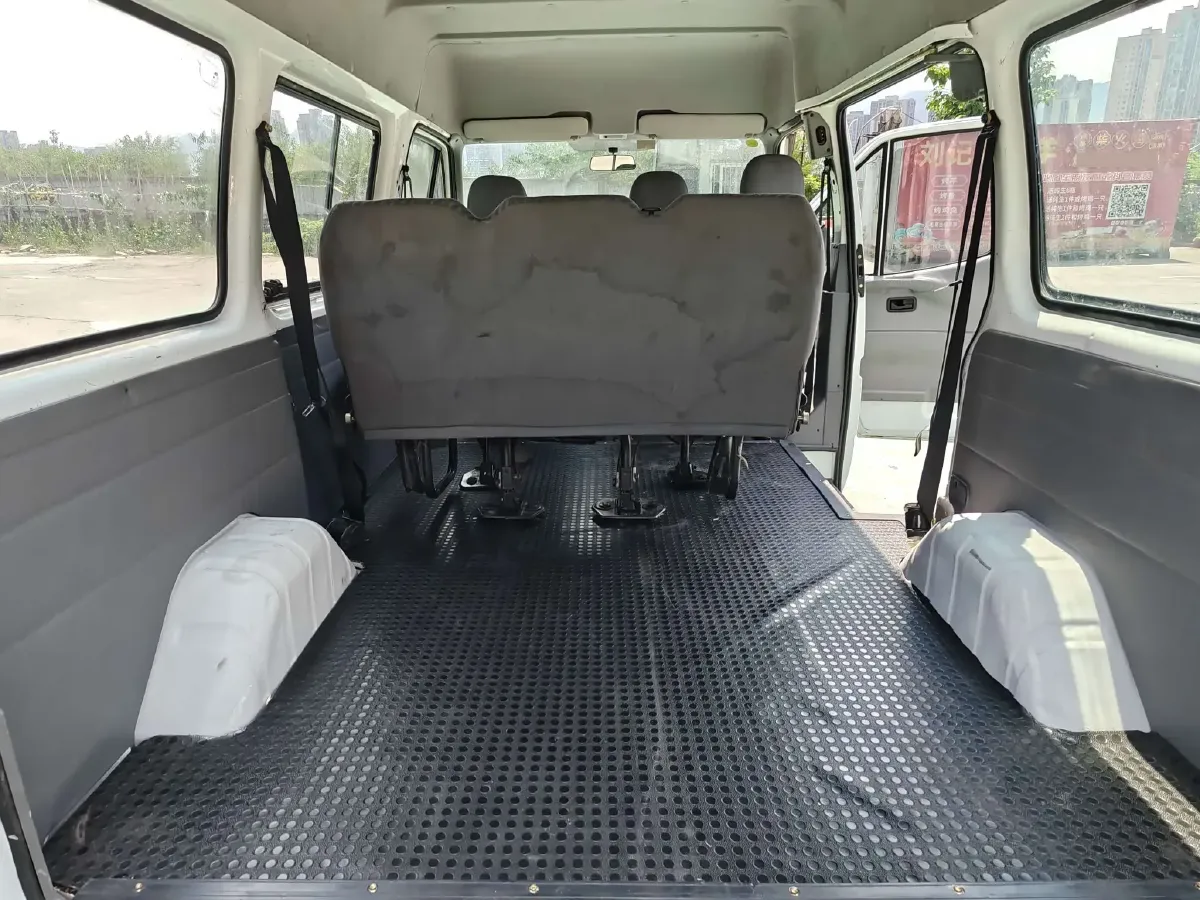 2013 Ford Classic Transit 2.8T 102HP L4 5MT,autocango,china used car exporter,china ev exporter,chinese used car exporter,chinese used ev exporter