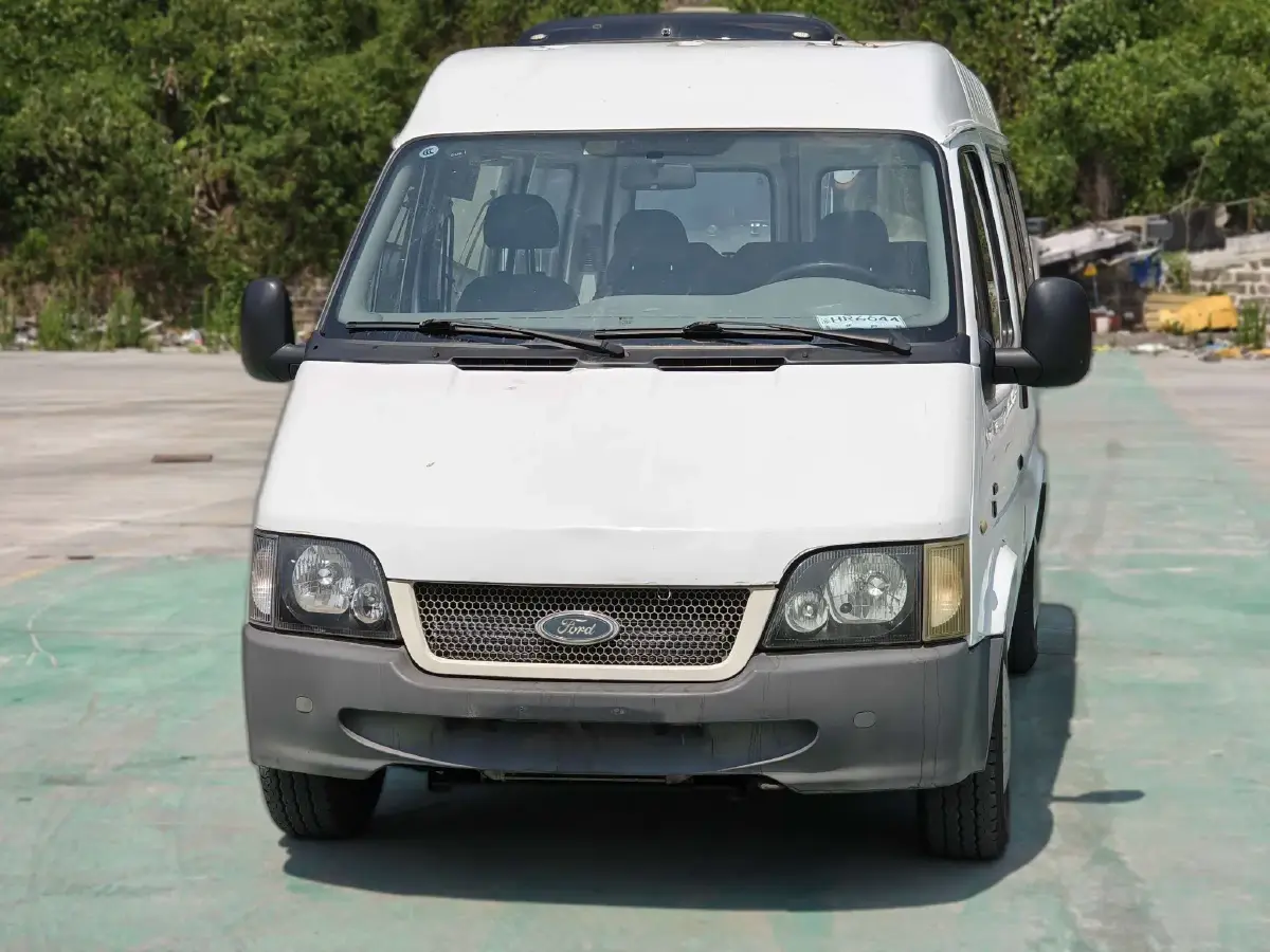 2013 Ford Classic Transit 2.8T 102HP L4 5MT