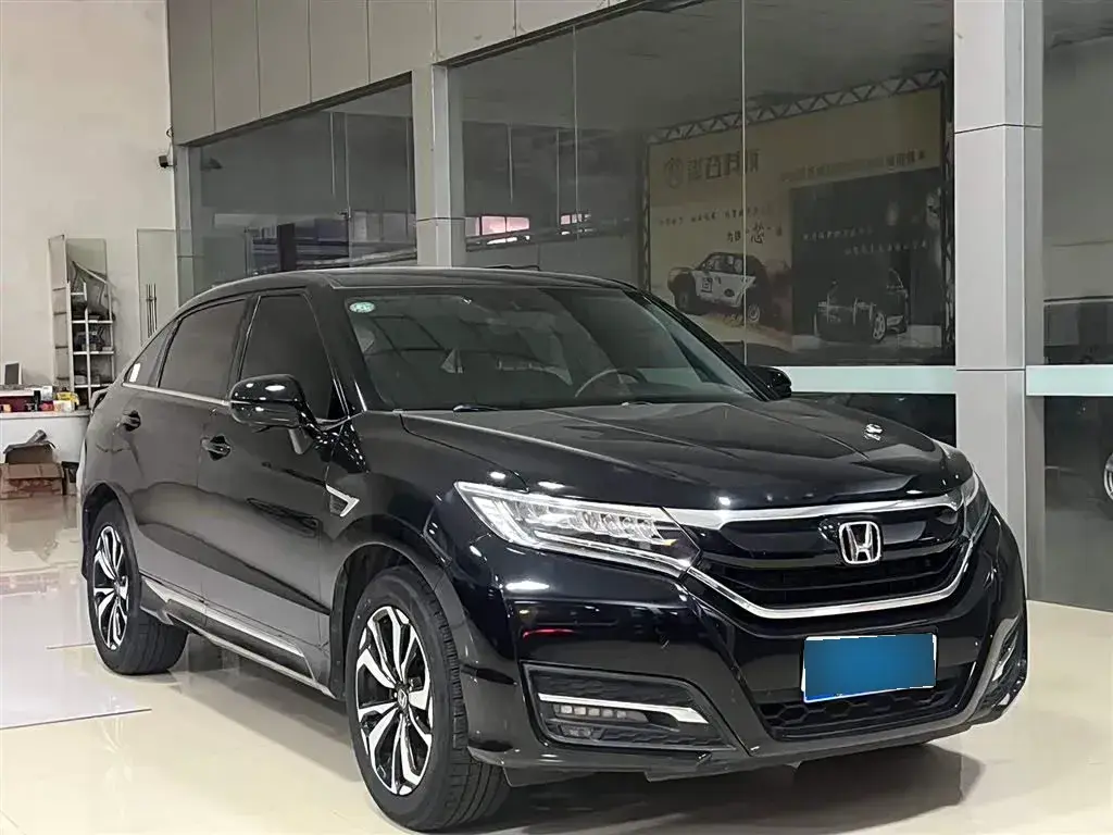 2017 Honda UR-V 1.5T 193HP L4 CVT