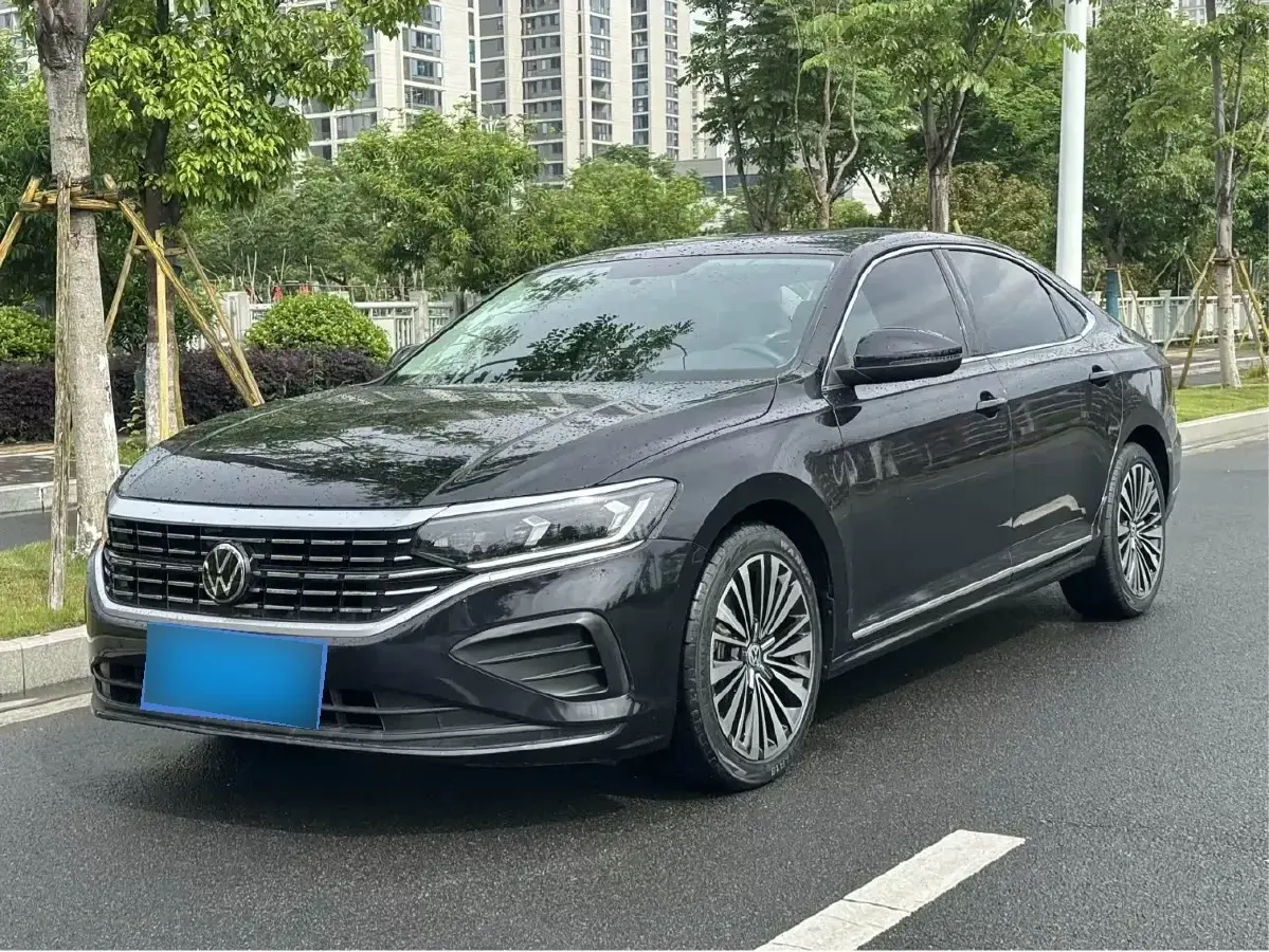 2022 Volkswagen Passat 1.4T 150HP L4 7DCT