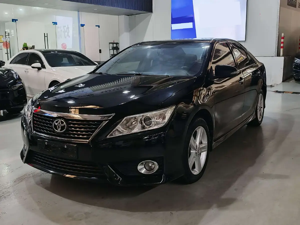 2012 Toyota Camry 2.0L 150HP L4 4AT