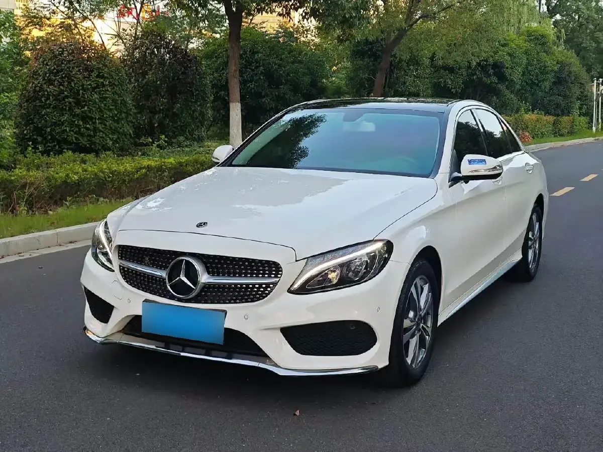 2018 Mercedes-Benz C Class 2.0T 184HP L4 9AT