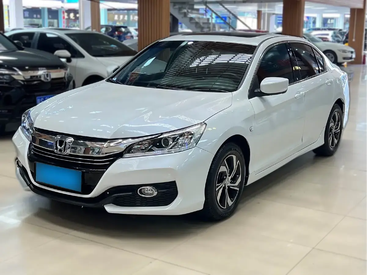 2016 Honda Accord 2.0L 155HP L4 CVT