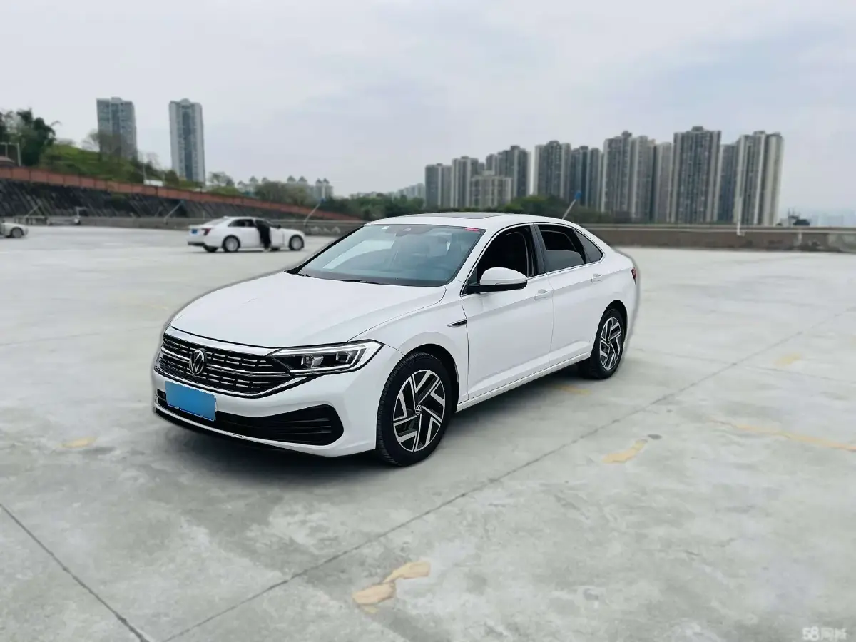 2023 Volkswagen Sagitar 1.5T 160HP L4 7DCT