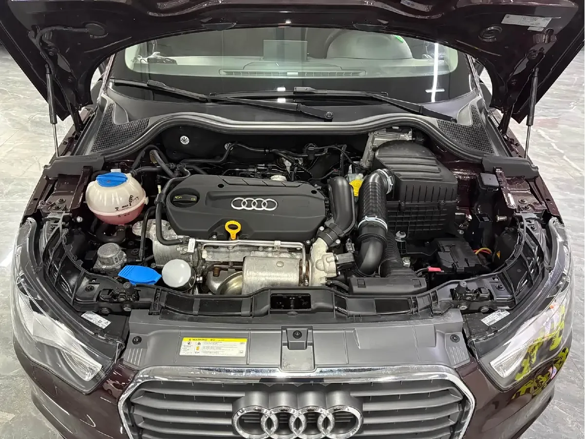 2014 Audi A1 1.4T 122HP L4 7DCT,autocango,china used car exporter,china ev exporter,chinese used car exporter,chinese used ev exporter