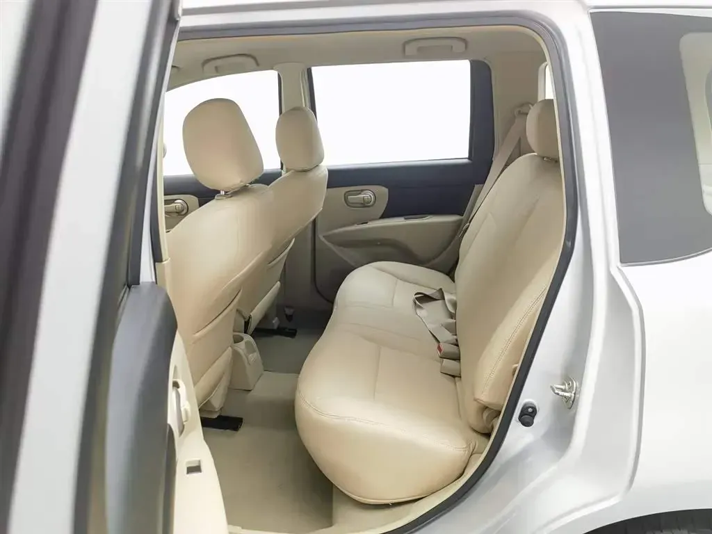 2013 Nissan Livina 1.6L 124HP L4 CVT,autocango,china used car exporter,china ev exporter,chinese used car exporter,chinese used ev exporter