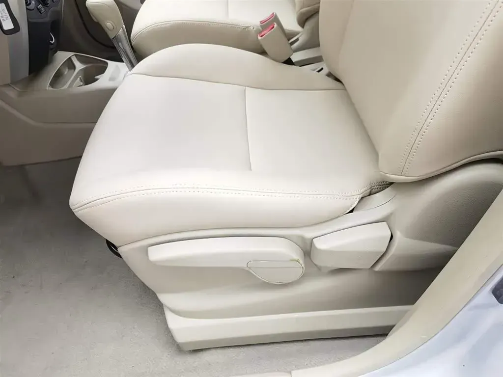 2013 Nissan Livina 1.6L 124HP L4 CVT,autocango,china used car exporter,china ev exporter,chinese used car exporter,chinese used ev exporter