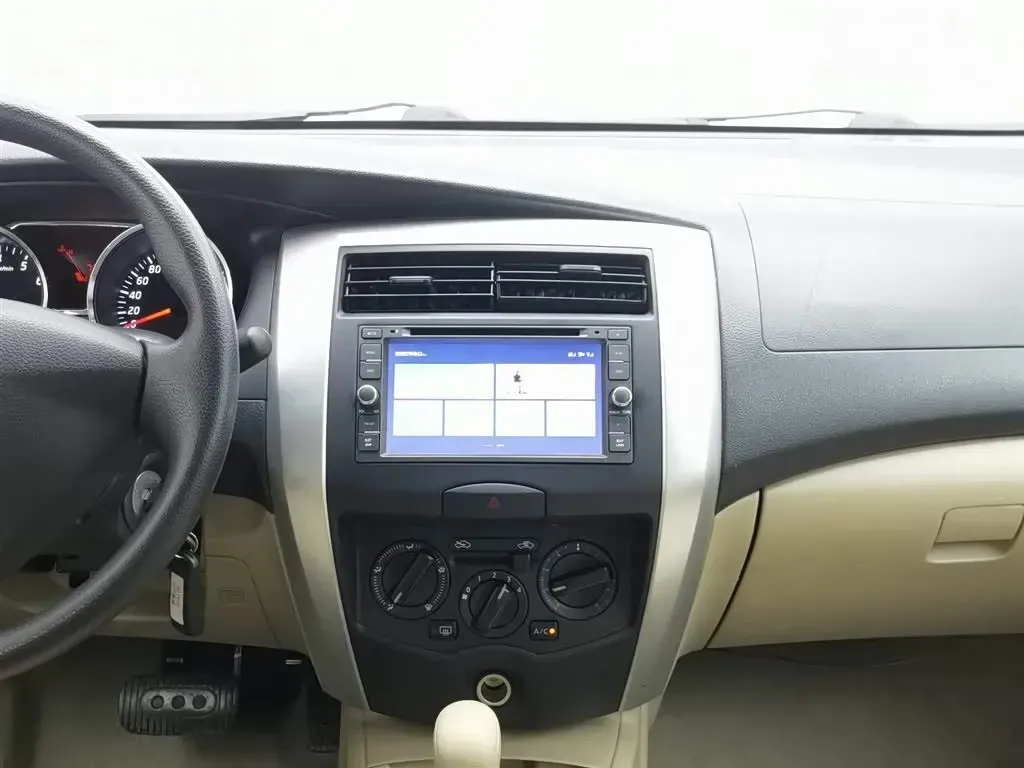 2013 Nissan Livina 1.6L 124HP L4 CVT,autocango,china used car exporter,china ev exporter,chinese used car exporter,chinese used ev exporter