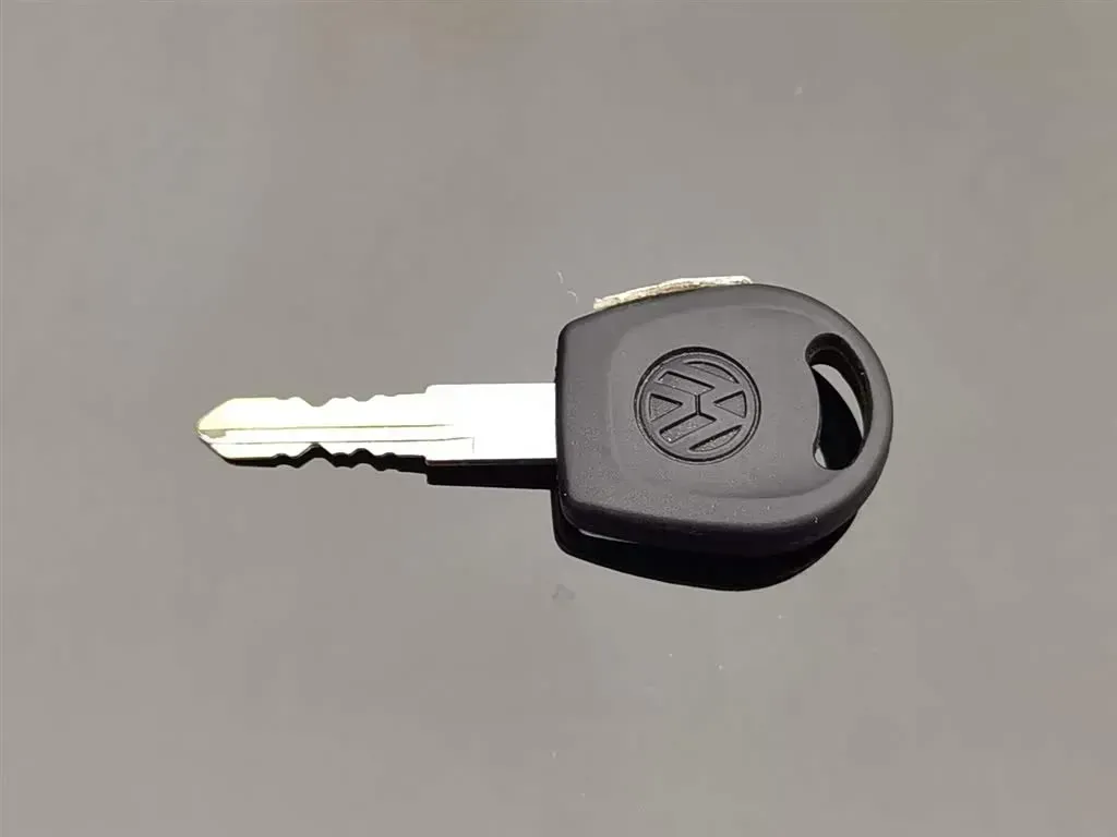 2008 Volkswagen Santana Vista 1.8L 101HP L4 5MT,autocango,china used car exporter,china ev exporter,chinese used car exporter,chinese used ev exporter