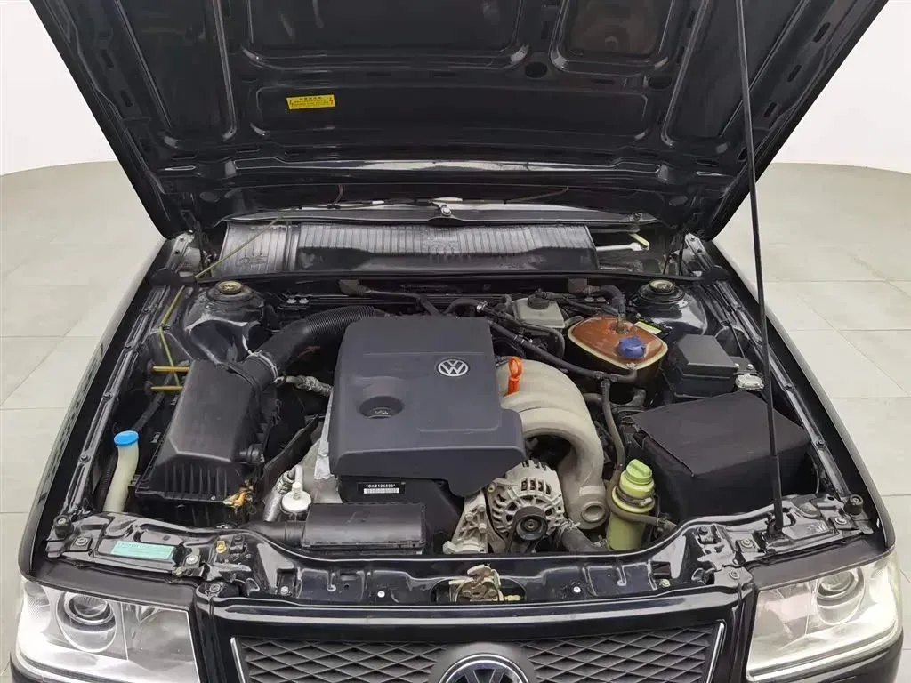 2008 Volkswagen Santana Vista 1.8L 101HP L4 5MT,autocango,china used car exporter,china ev exporter,chinese used car exporter,chinese used ev exporter